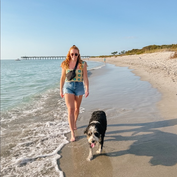 Meet your Posher, Jenna - Picture 1 of 5